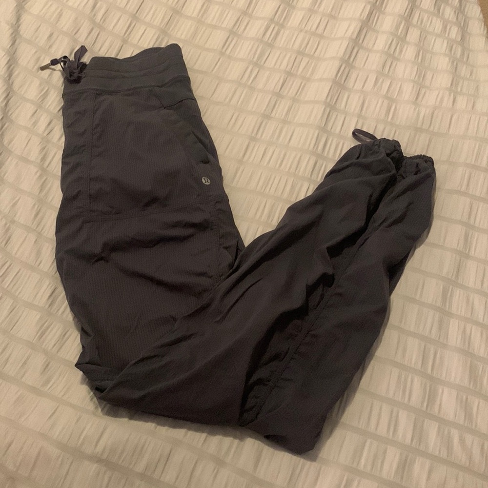 lululemon dance studio unlined full length pants size 6 dark grey joggers